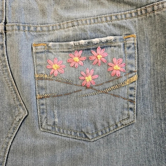 Aeropostale Mini Denim Skirt Medium Wash Distressed Floral Hand Embroidered - Picture 6 of 8